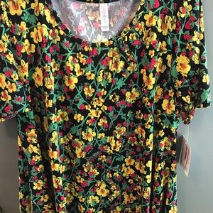 LuLaRoe Perfect T Size Large